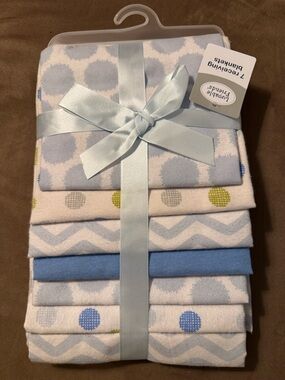 Luvable Friends Light Blue Baby Receiving Blanket Set